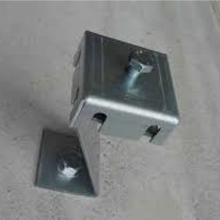 Kit 4 plots en Z pour fixation Végégrille