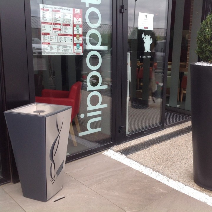 Cendrier Fuego Dimensions 405x405xht805 mm